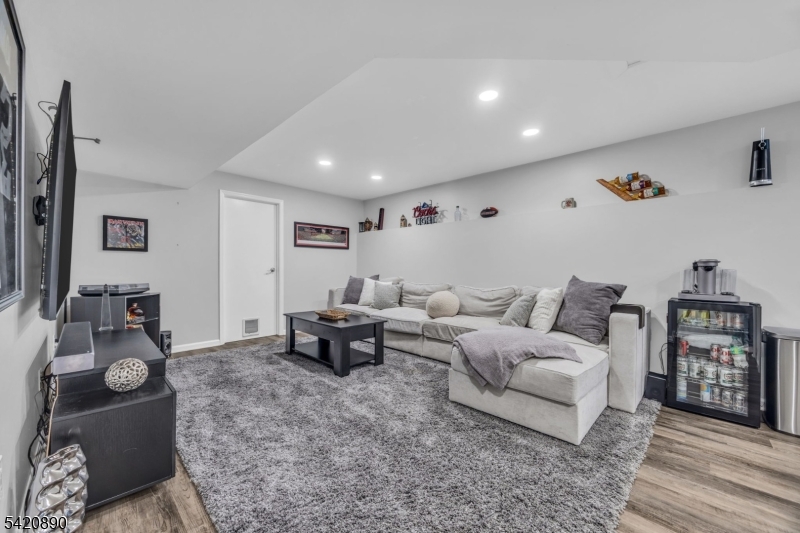 Whitehouse Village - Residential