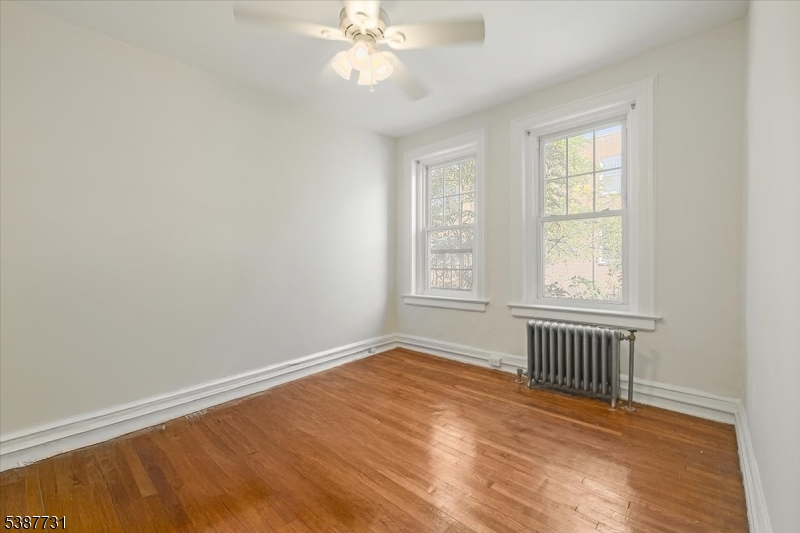 2 Altamont - Residential