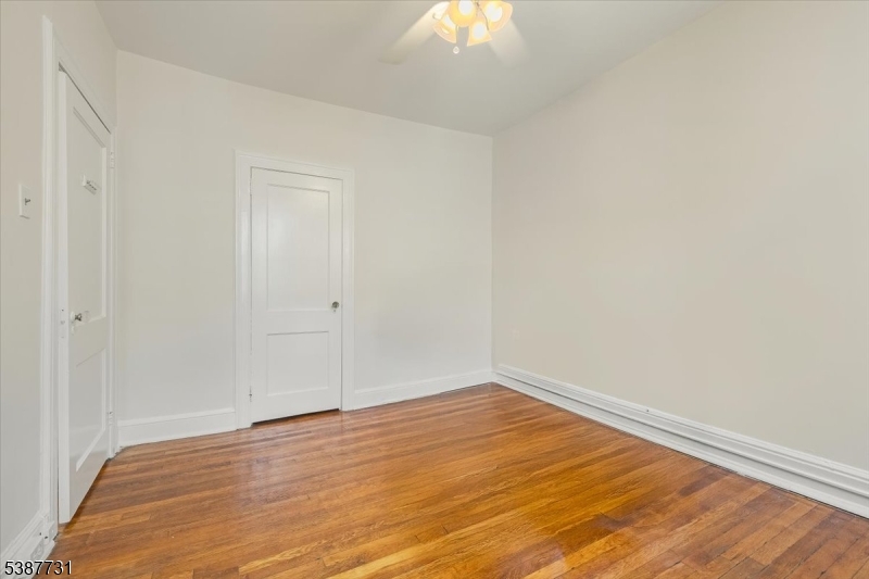 2 Altamont - Residential