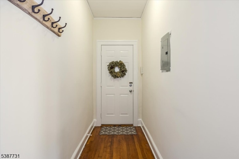 2 Altamont - Residential