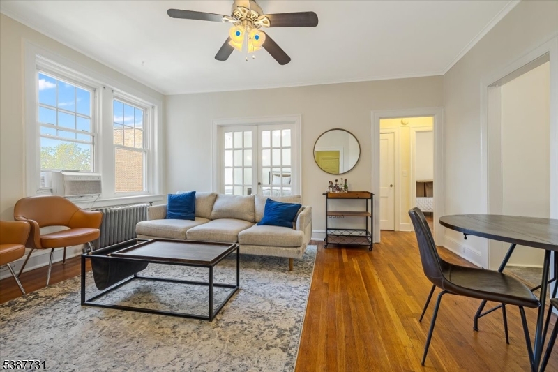 2 Altamont - Residential