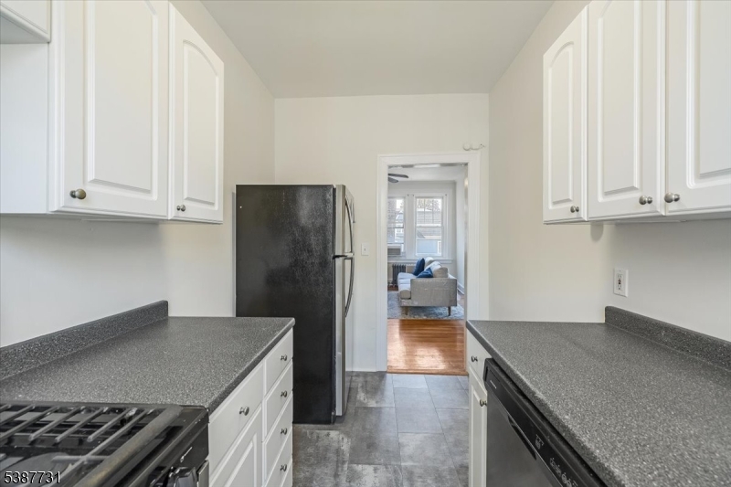 2 Altamont - Residential