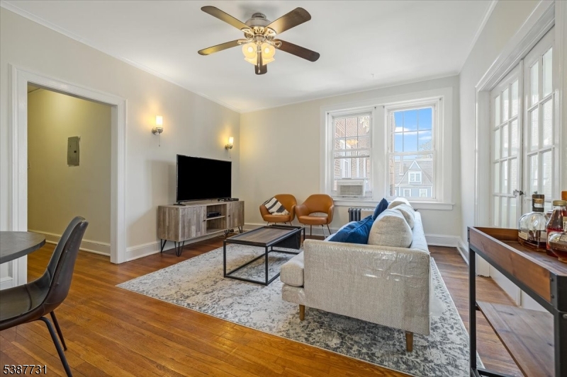 2 Altamont - Residential