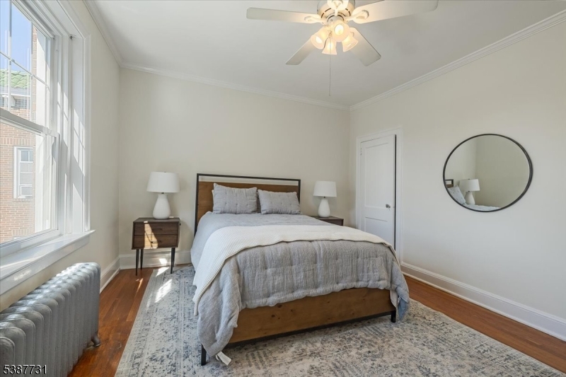 2 Altamont - Residential