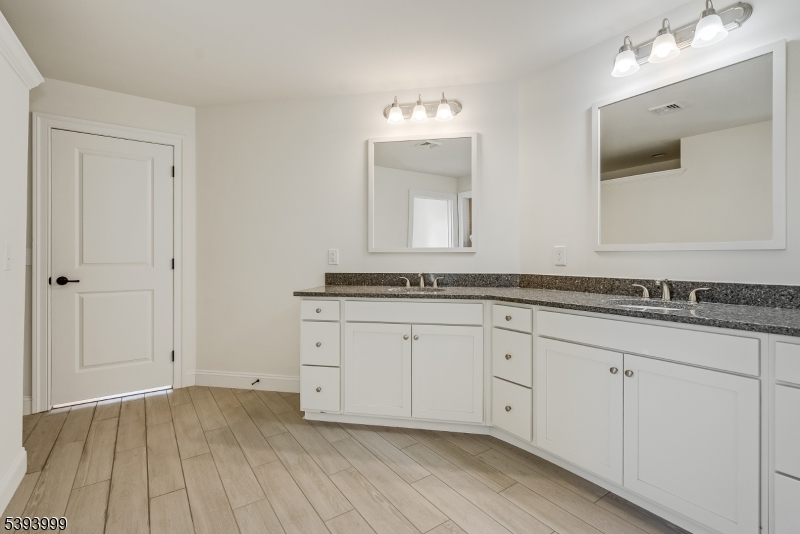 Flagtown - Residential