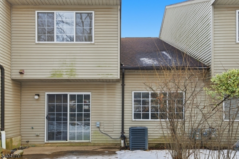 Deer Hill Village - Residential Lease