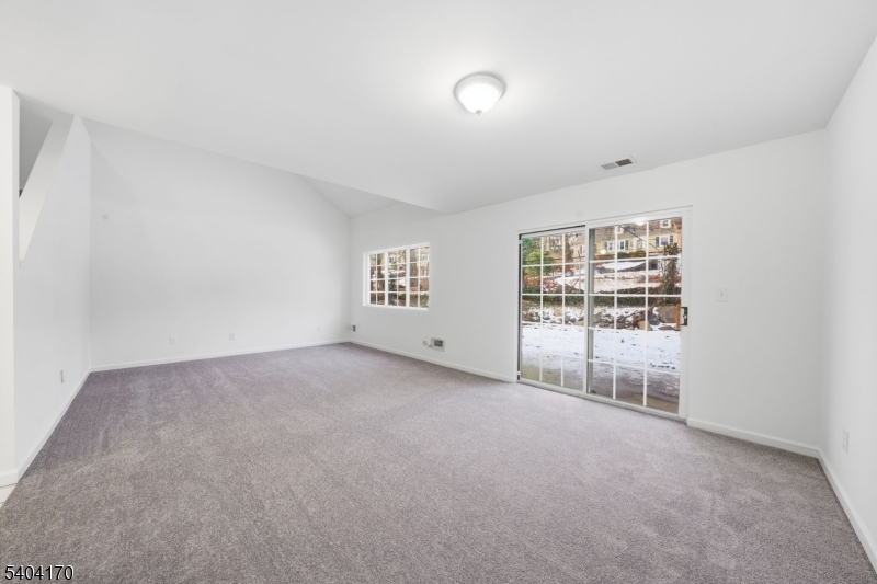 Deer Hill Village - Residential Lease