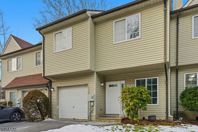 Deer Hill Village - Residential Lease