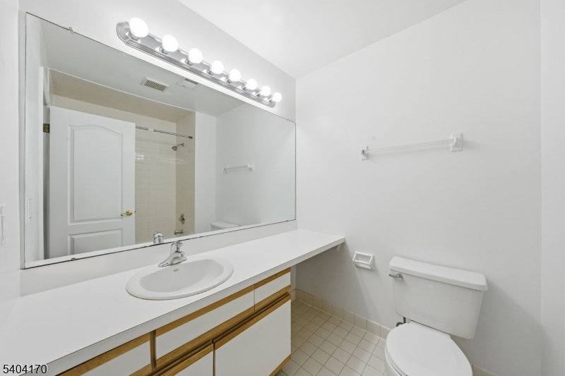 Deer Hill Village - Residential Lease