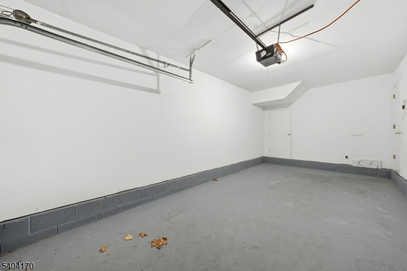 Deer Hill Village - Residential Lease