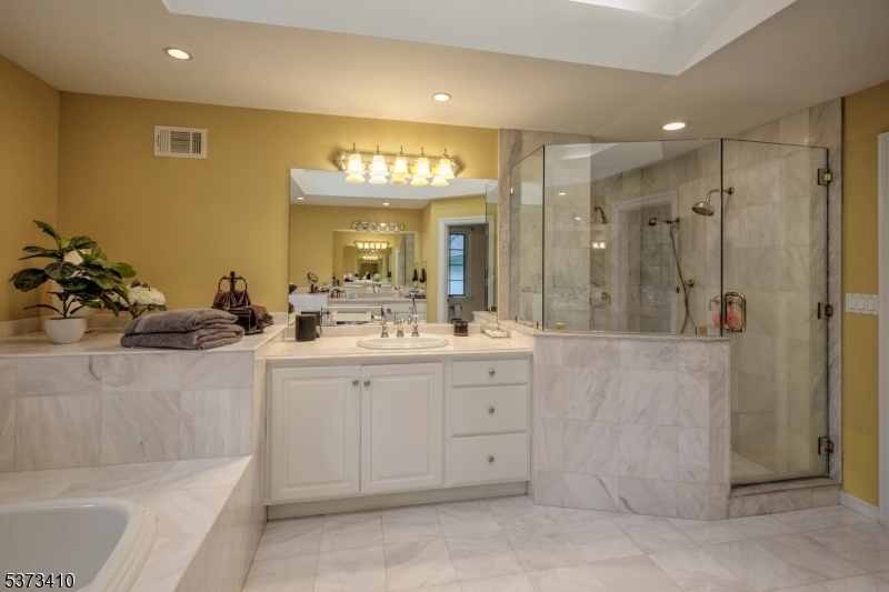 Charlotte Hill - Residential