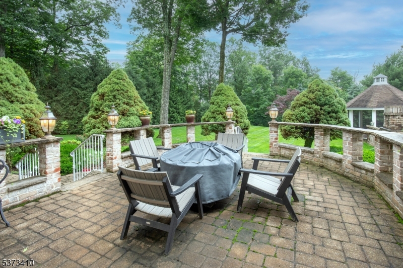 Charlotte Hill - Residential