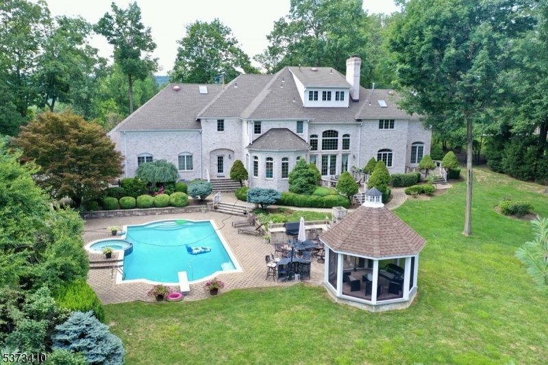 Charlotte Hill - Residential