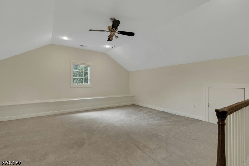 Knollwood Section - Residential