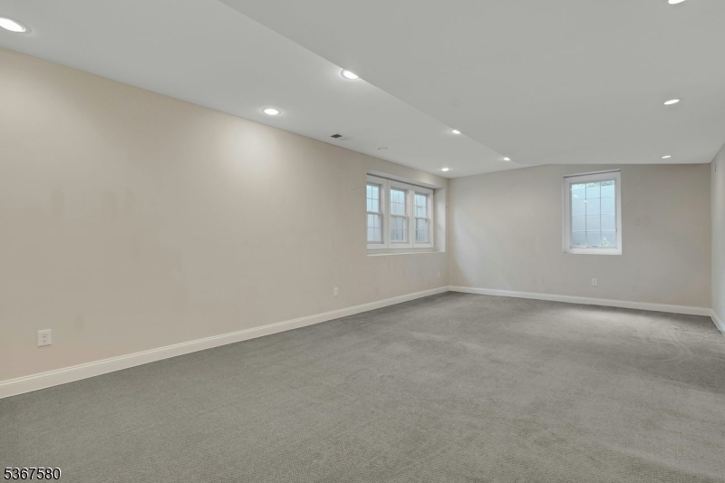 Knollwood Section - Residential