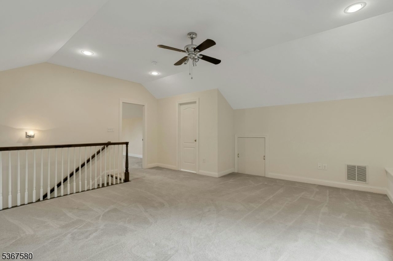 Knollwood Section - Residential