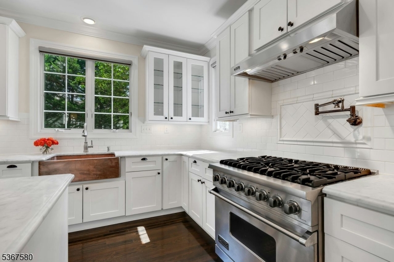 Knollwood Section - Residential