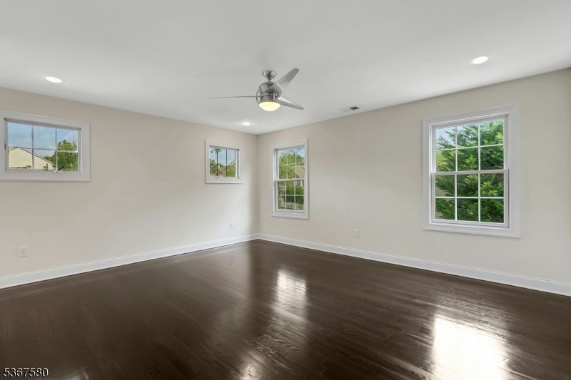 Knollwood Section - Residential