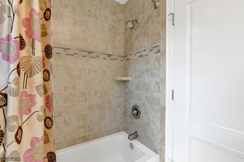 Knollwood Section - Residential