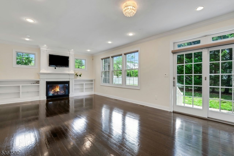 Knollwood Section - Residential