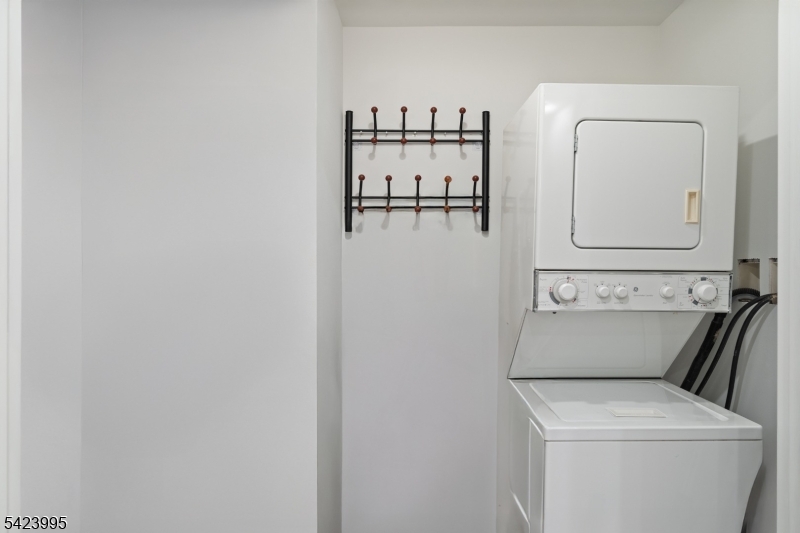 Carriage City Plaza - Residential