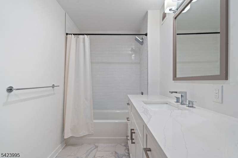 Carriage City Plaza - Residential