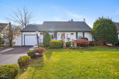 4 Pine Tree Dr, Woodbridge Twp., NJ 07067 - MLS#: 3874967