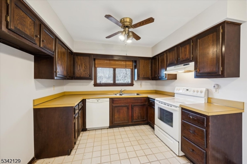 Lake Saginaw - Residential