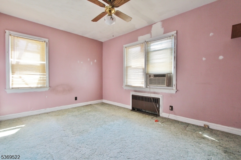 Rahway City, New Jersey 07065, United States, 3 Bedrooms Bedrooms, ,1 BathroomBathrooms,Residential,Active,165509