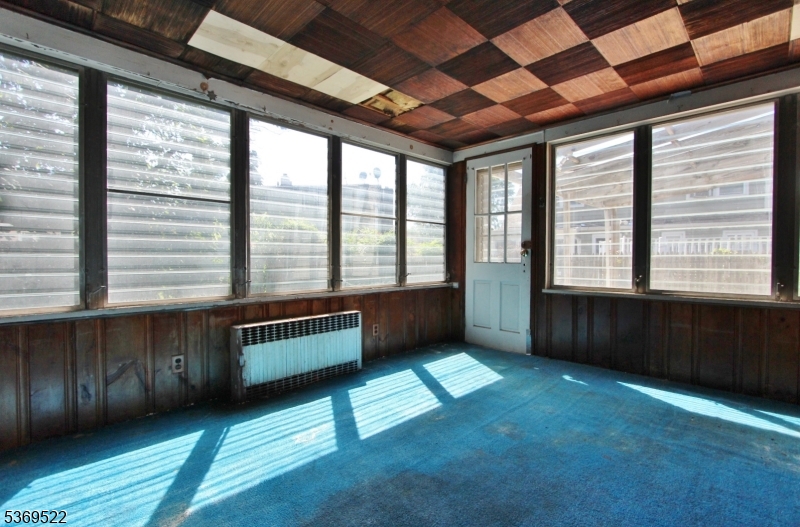 Rahway City, New Jersey 07065, United States, 3 Bedrooms Bedrooms, ,1 BathroomBathrooms,Residential,Active,165509