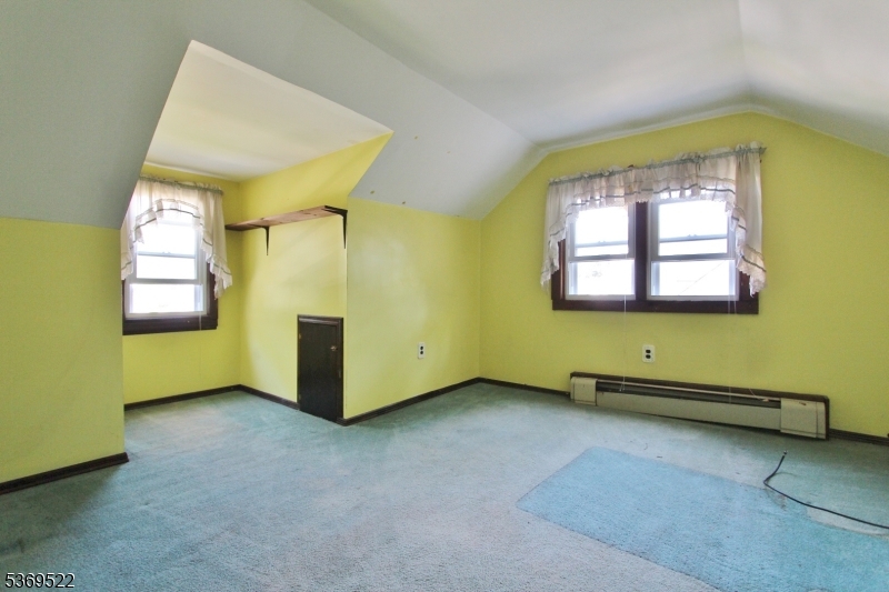 Rahway City, New Jersey 07065, United States, 3 Bedrooms Bedrooms, ,1 BathroomBathrooms,Residential,Active,165509