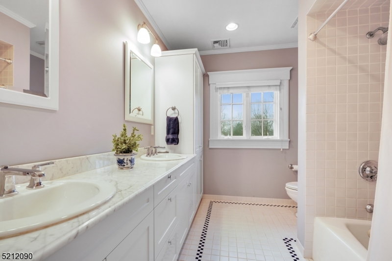 North Summit - Residential