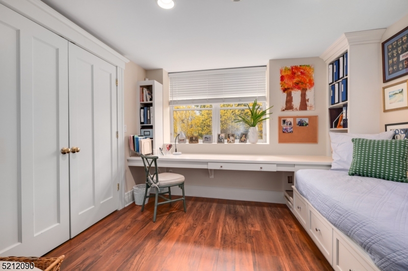 North Summit - Residential