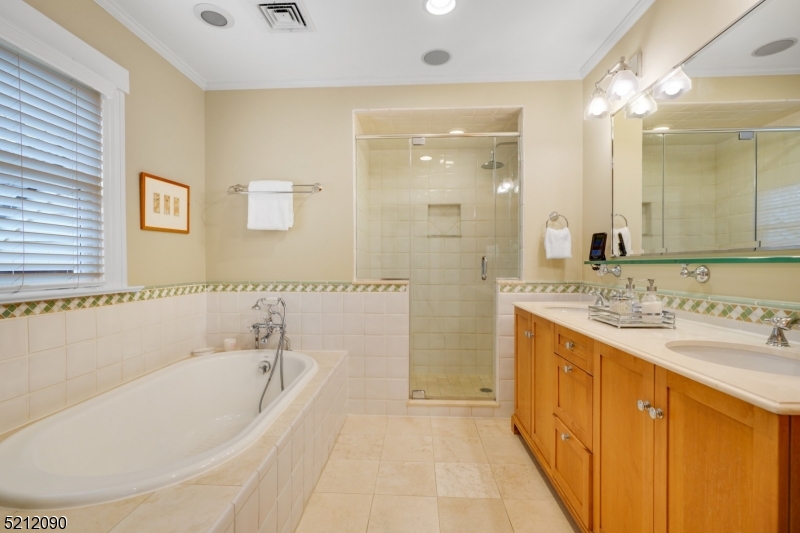 North Summit - Residential