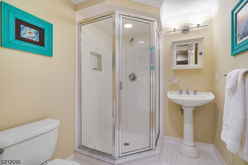 North Summit - Residential