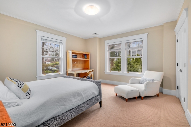 North Summit - Residential