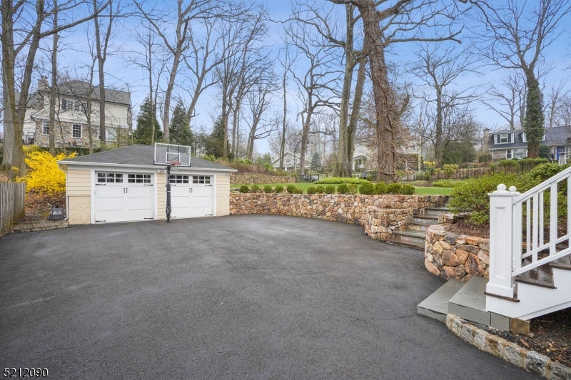 North Summit - Residential