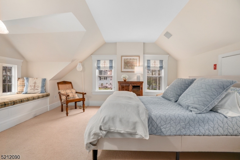 North Summit - Residential