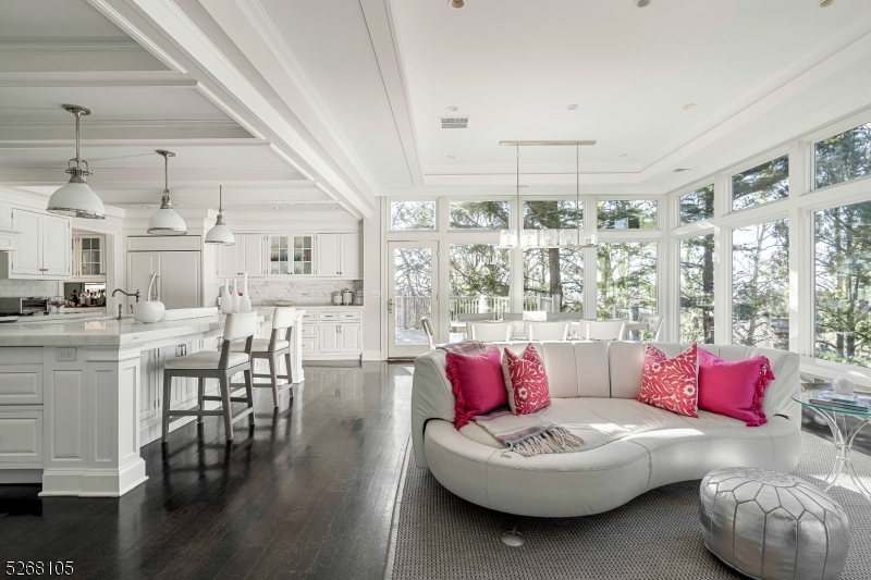 CHESTNUT HILL - Residential