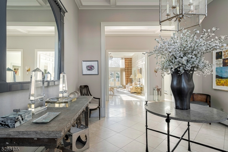 CHESTNUT HILL - Residential