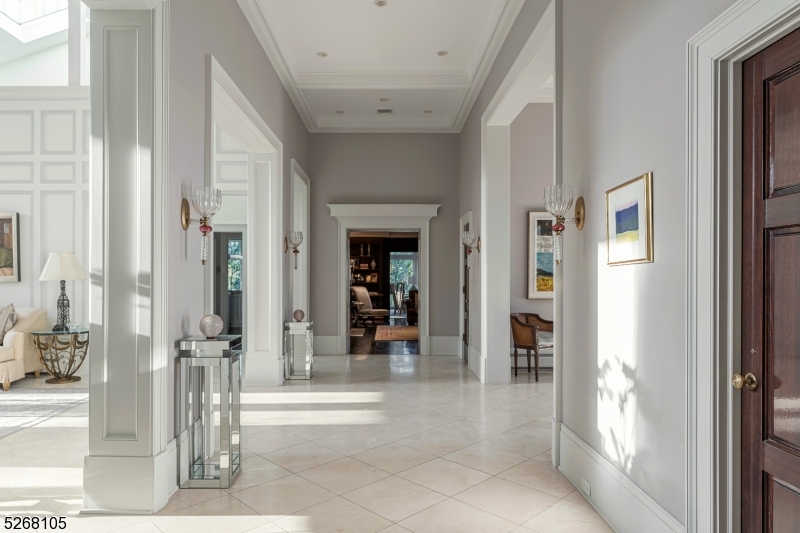 CHESTNUT HILL - Residential