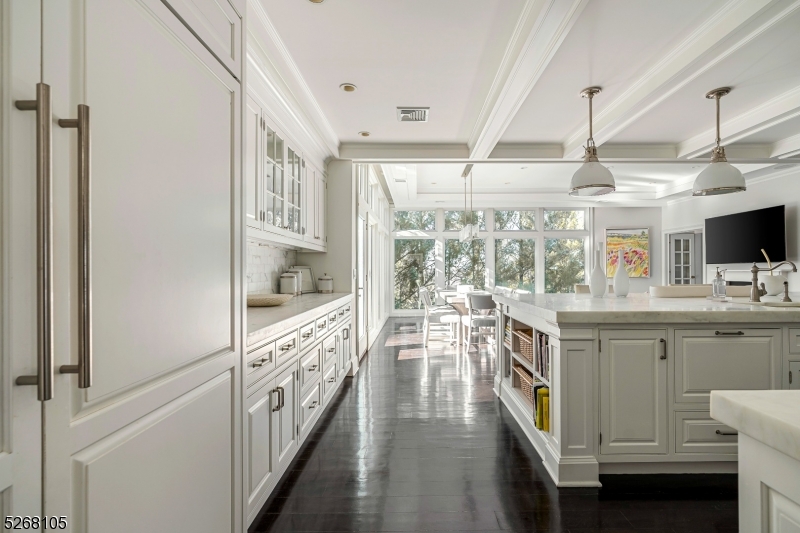 CHESTNUT HILL - Residential