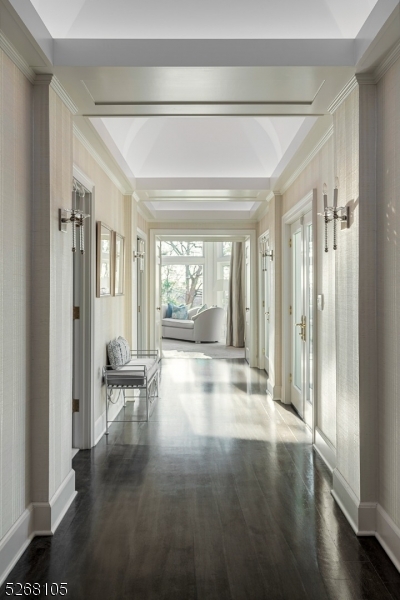 CHESTNUT HILL - Residential