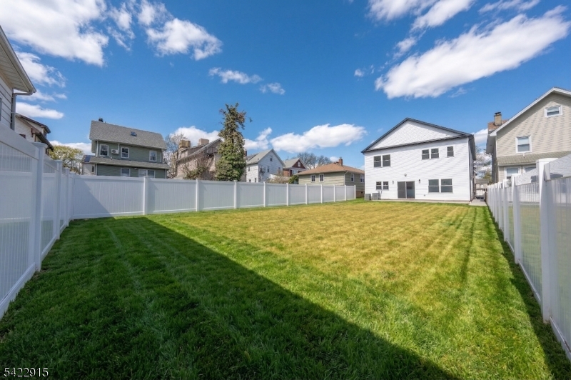 Elmora - Residential