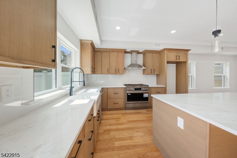 Elmora - Residential