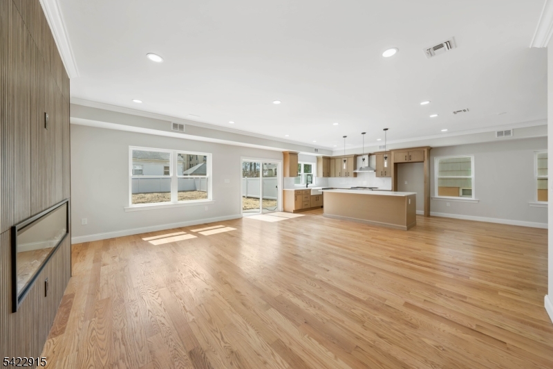 Elmora - Residential