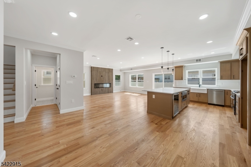 Elmora - Residential