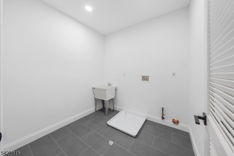 Elmora - Residential