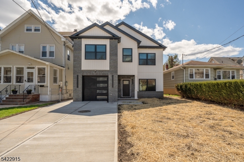 Elmora - Residential