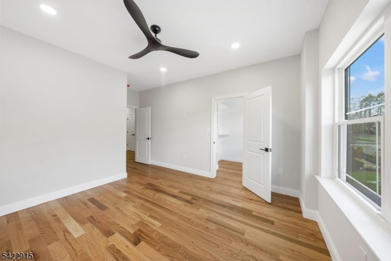 Elmora - Residential